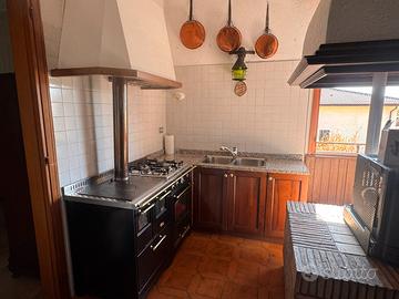 Cucina economica con due forni + angolo lavandino