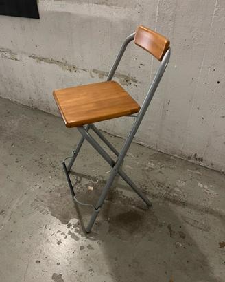 Sgabello pieghevole alto