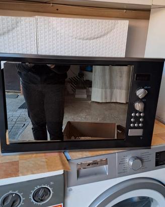 Forno a microonde Ariston