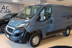 Peugeot Boxer 330 2.2 BlueHDi 120 S&S PC-TN Furgon