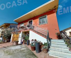 CASA INDIPENDENTE CON GIARDINO E GARAGE