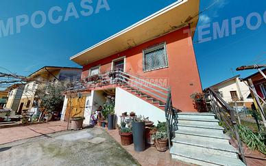 CASA INDIPENDENTE CON GIARDINO E GARAGE