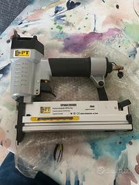 Spara chiodi ad aria