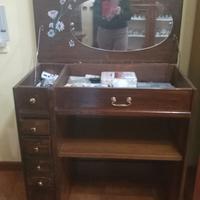 Mobile porta gioielli o trucchi vintage