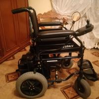 Sedia a rotelle elettrica