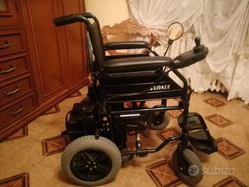 Sedia a rotelle elettrica