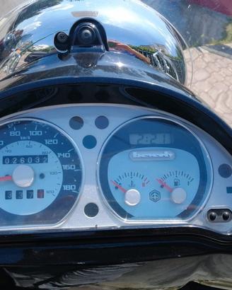 Piaggio beverly 500cc