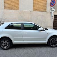 Audi A3 2.0 TDI 140cv | Uniproprietario | S-Line |