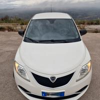 Ypsilon 1.2 Gold 69 CV 25.000 km