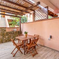 Villetta bilivelli con veranda e taverna
