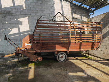 Rimorchio autocaricante