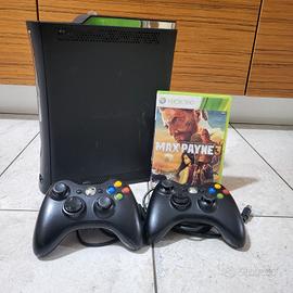 Xbox 360  nera 120gb con 2 pad e giochi