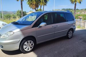 Citroen C 8 136 CV