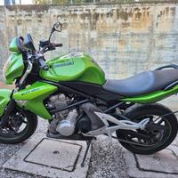 Kawasaki er6n verde