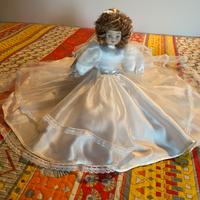 Bambola di porcellana