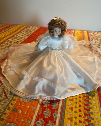 Bambola di porcellana