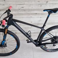 Cube Elite C 68  8.8 Kg