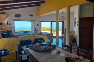 Villa indipendente vista mare