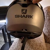 Casco integrale in carbonio