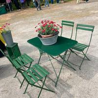 Set tavolo e sedie pieghevoli