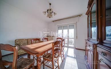 SPAZIOSO TRE LOCALI!!!