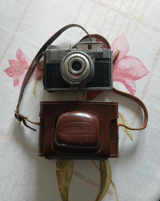 Fotocamera Bencini Koroll 24S anni '60 con fodero