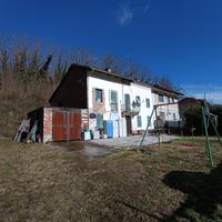 CASA SEMINDIPENDENTE A REVIGLIASCO D'ASTI