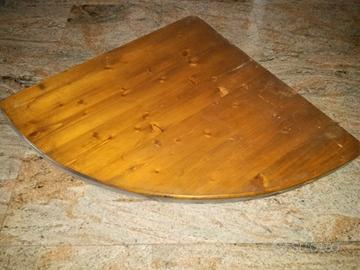 Mensola in legno dimensioni 68cm.x68 cm.