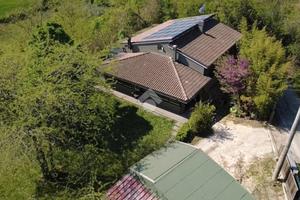 VILLA SINGOLA A CORIANO