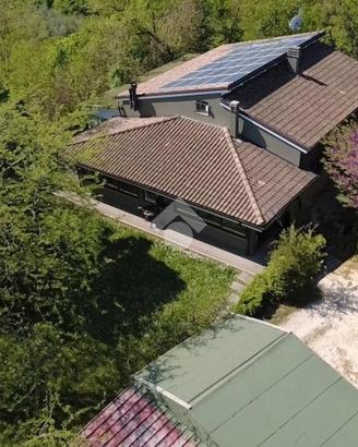 VILLA SINGOLA A CORIANO