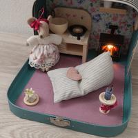 casa delle bambole valigetta mobili in legno