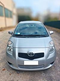 Toyota Yaris 2007, Affidabile e Pronta all'Uso