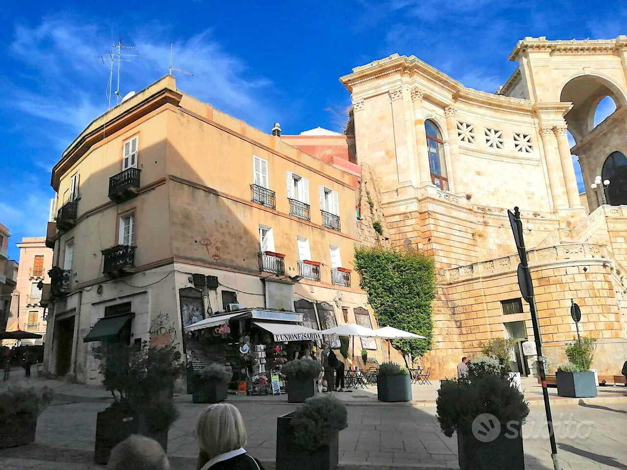Pentalocale a Cagliari - Vista 3