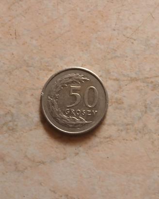 Moneta da 50 Groszy della Polonia, coniata nell'an