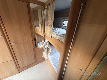 Camper mansardato