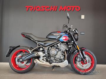 Triumph Trident 660 TRIPLE TRIBUTE
