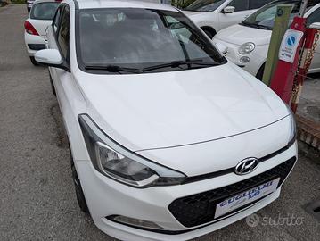 HYUNDAI i20 1.2 5 porte Econext Blackline GPL