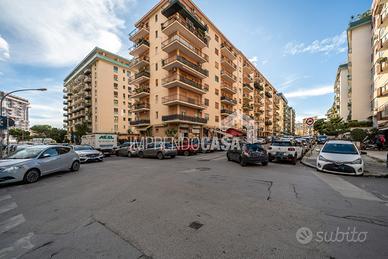 Locale commerciale C/1 - Via Telesino 121, Palermo