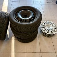 Gomme Invernali M+S 185/60 R15 con cerchi in ferro