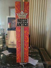 liquore rosso antico