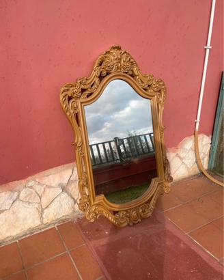 Specchio barocco in legno marrone