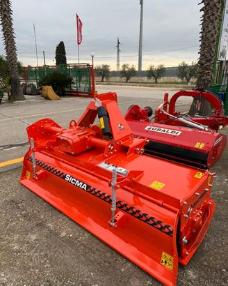 FRESATRICE DITTA SICMA MOD. SPR 210 DECENTRATA