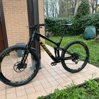 Trek Slash 9.7 Carbon