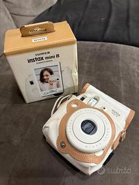 macchina fotografica istantanea instax mini 8 + o 