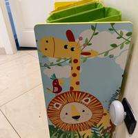 Scaffale porta giochi bambini