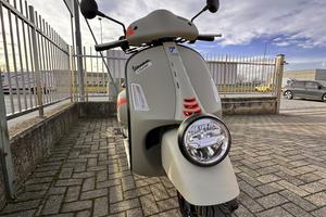 Vespa GTV 300