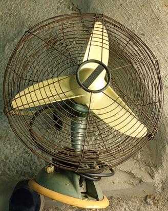 Ventilatore marelli anno 1960 in ferro