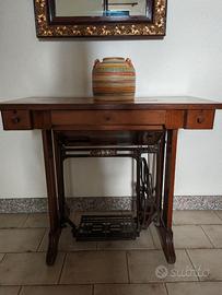 Macchina da cucire Necchi