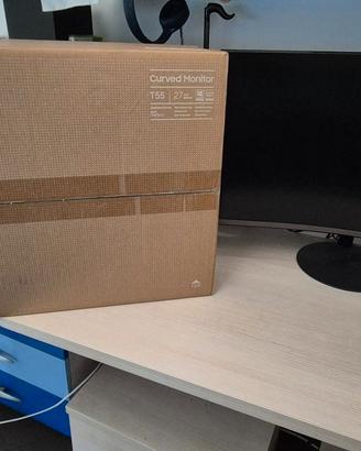 Samsung T55 monitor 27 pollici curvo (c27T550)