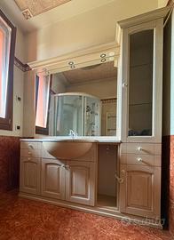 Mobile bagno classico con piano in vero marmo